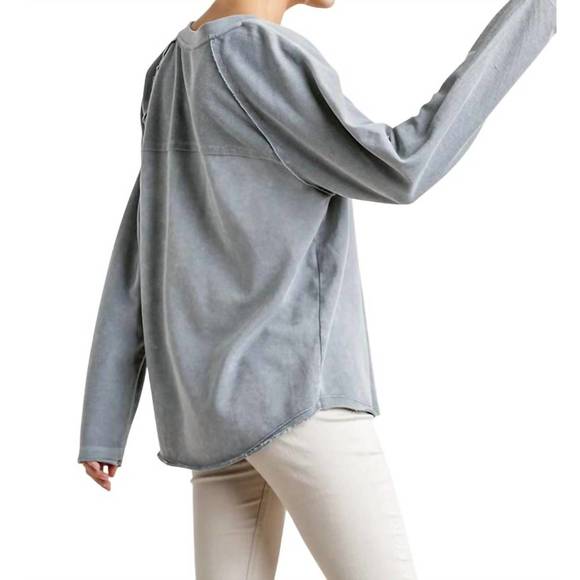 NEW UMGEE mineral washed raw hem top in grey - Picture 2 of 4